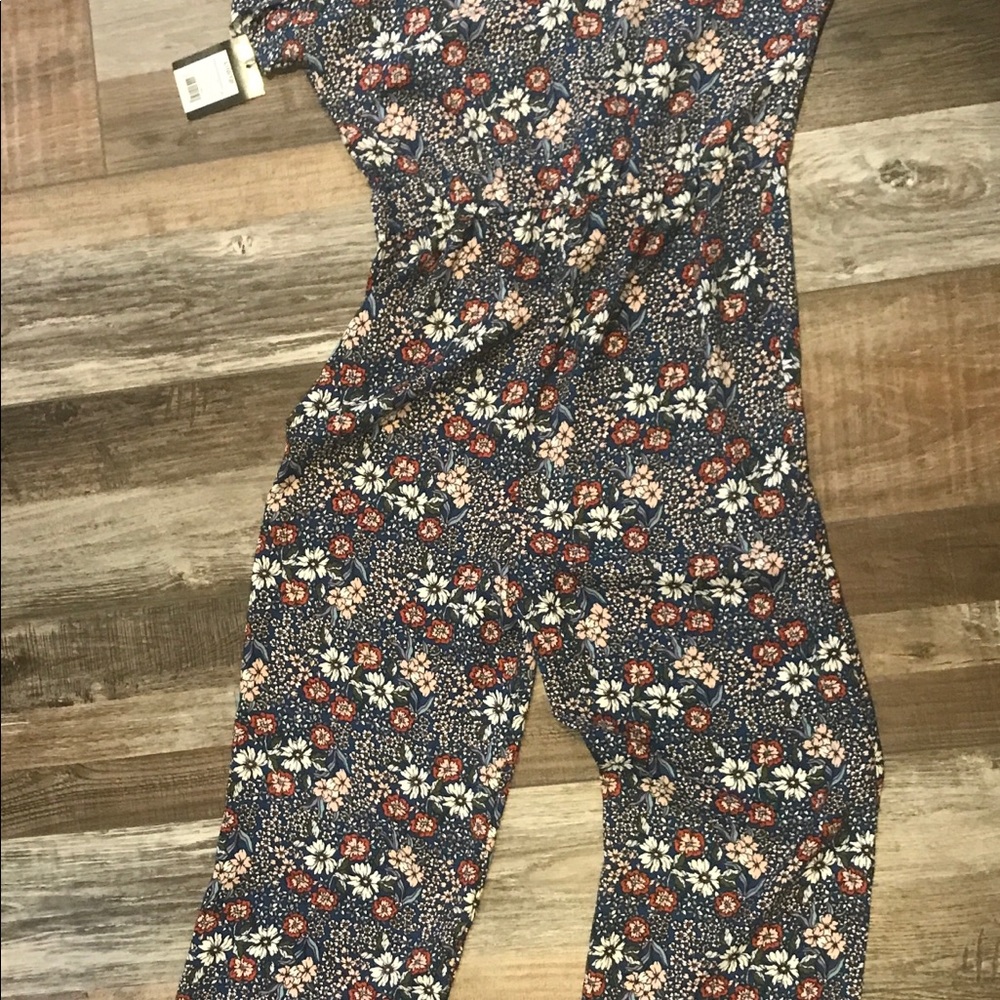 NWT Art Class Girls Romper (10-12)